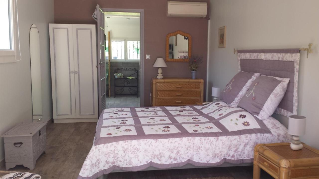 Le Jardin Des Selves Bed and Breakfast Draguignan Exteriör bild