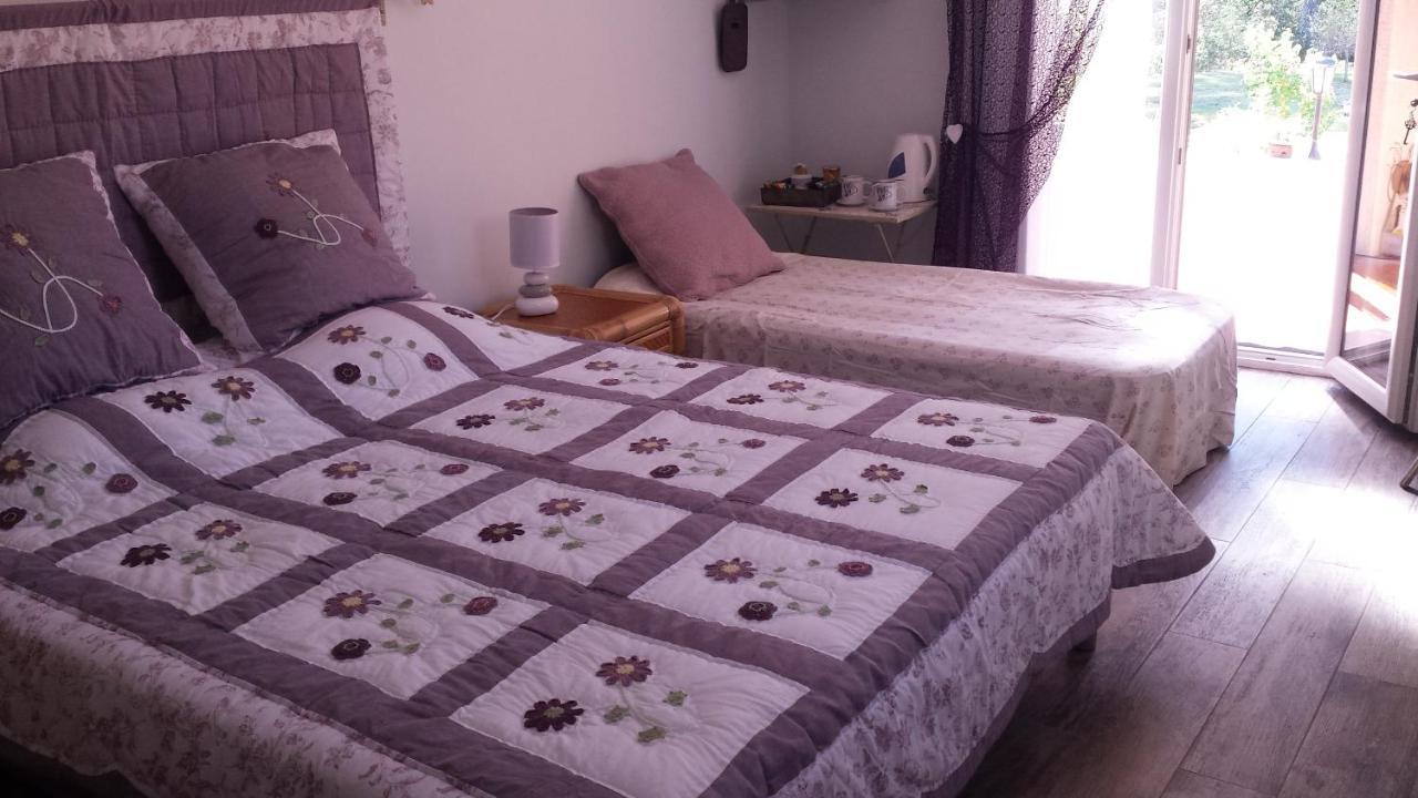 Le Jardin Des Selves Bed and Breakfast Draguignan Exteriör bild